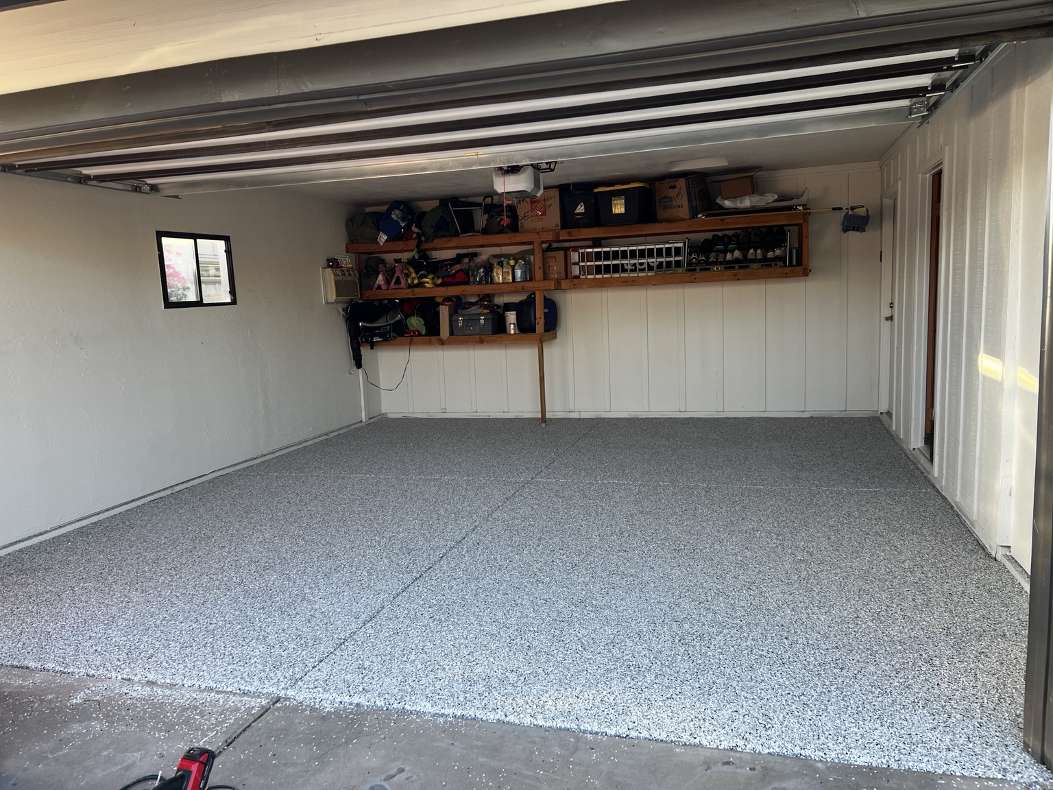 Finished gray flake garage floor